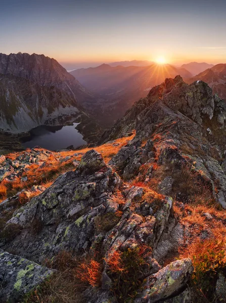 斯洛伐克和波兰塔特拉山秋天落日景观 — 图库照片
