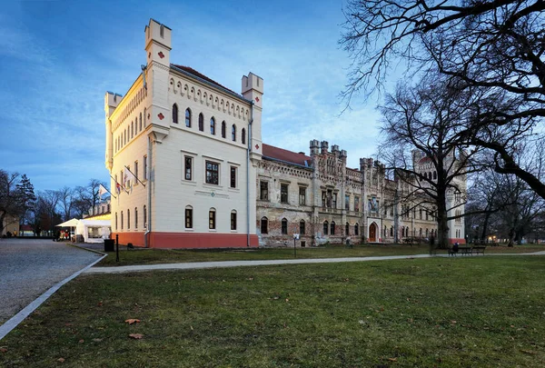 Galanta Stad Kasteel Esterhazy Slowakije Nachts — Stockfoto