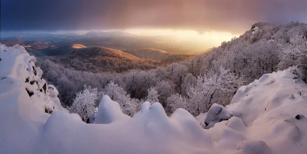 Wide Shot Magical White Winter Sunset Vapenna Small Carpathian Fresh — Stock Photo, Image