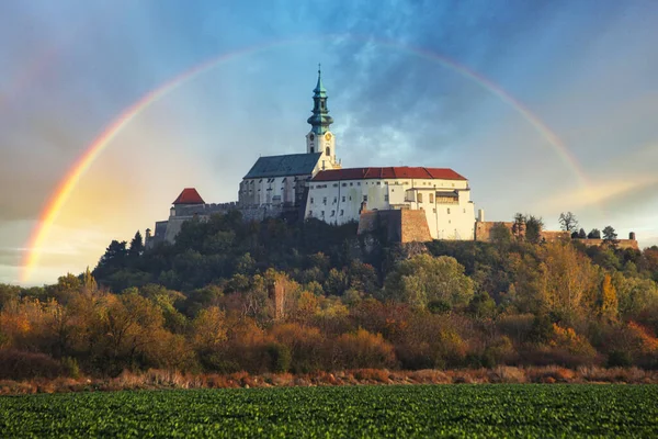 Castello Nitra Con Arcobaleno Slovacchia — Foto Stock