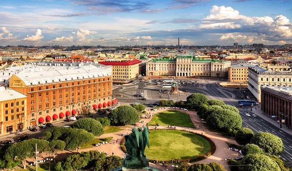 Eski Petersburg Kasabası Rusya Günbatımında Tepeden Görünür — Stok fotoğraf