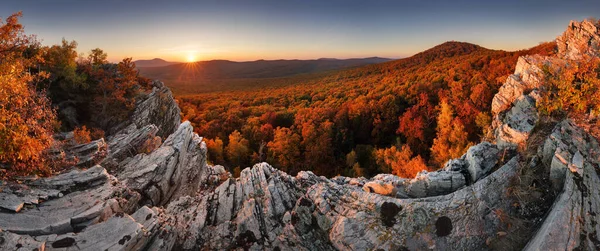 Vue Imprenable Sur Montagne Tribec Randonnée Travers Studeny Hrad Château — Photo