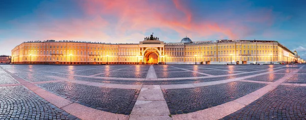 Rosja Sankt Petersburg Pałac Zimowy Hermitage Nocy Nikt Nie — Zdjęcie stockowe