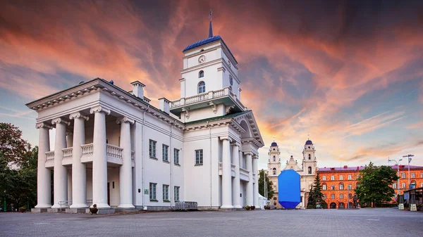 白俄罗斯明斯克 夜间市政厅 — 图库照片
