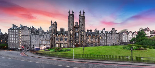 Edynburg Stare Miasto Ulicy Kopiec New College Uniwersytet Szkocja Panorama — Zdjęcie stockowe
