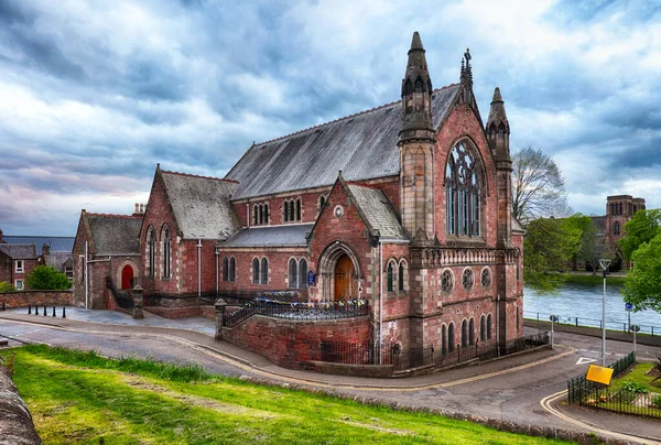 Inverness Ness Bank Church Scotland — стоковое фото