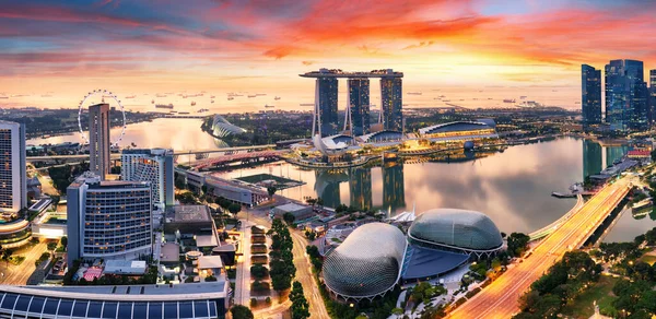 Panorama Singapurskiej Panoramy Miasta Wschodzie Słońca Marina Bay — Zdjęcie stockowe