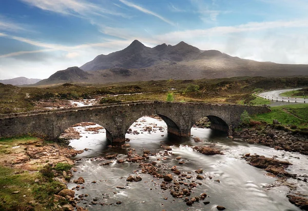 Ostrov Skye Starý Most Sligachan Řekou Skotsko Krajina — Stock fotografie