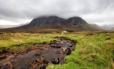 Glencoe, Scottish Highlands ünlü üç Sisters Dağları.
