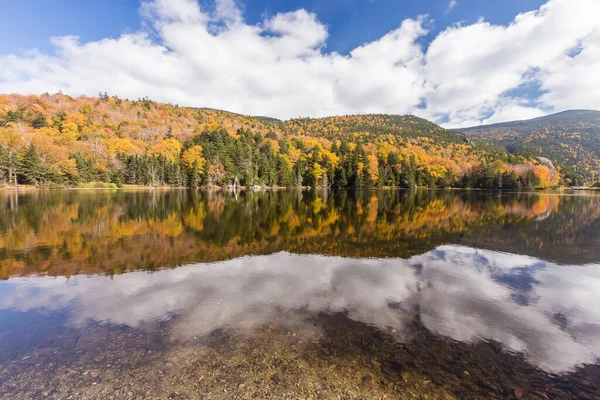 Paisagem Outono Colorido Reflexão White Mountain National Forest New Hampshire — Fotografia de Stock