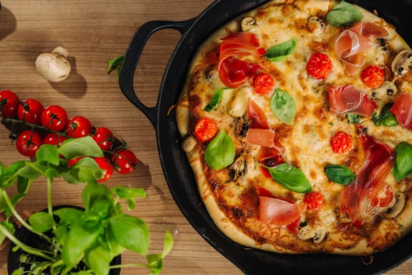 Vista Superior Pizza Caseira — Fotografia de Stock