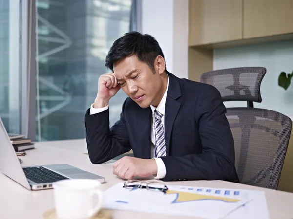 Asiatischer Geschäftsmann — Stockfoto