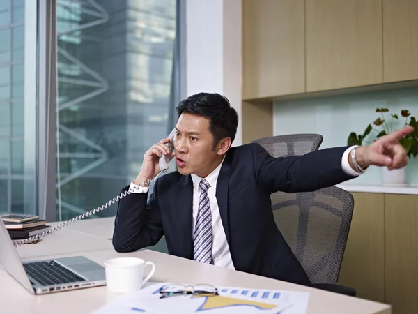 Hombre de negocios asiático — Foto de Stock