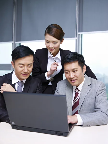 Asian business team — Stock Photo, Image