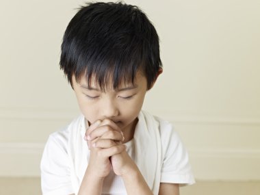 Küçük Asyalı çocuk.