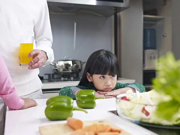 Little girl in kitchen — Stock Photo, Image