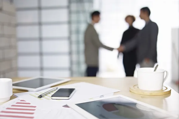 Reunión de empresarios en la oficina — Foto de Stock