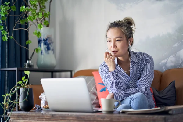 Professional Asian Businesswoman Working Home Video Chatting Using Cellphone Laptop — Stock Photo, Image