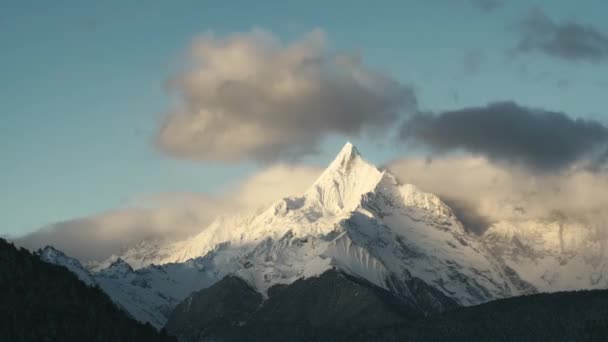 中国雲南省マイリ雪山のタイムラプス動画 — ストック動画
