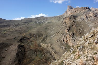 Kuzey Azerbaycan dağ manzarası