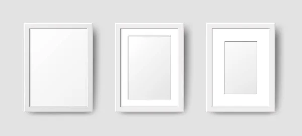 Realistische Rechthoek Lege Muur Fotolijsten Set Vector Verticale Witte Fotolijst — Stockvector