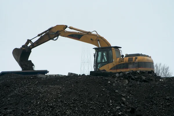 Excavadora en el trabajo — Foto de Stock