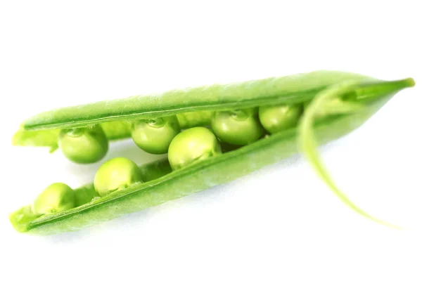 Peas before white background — Stock Photo, Image