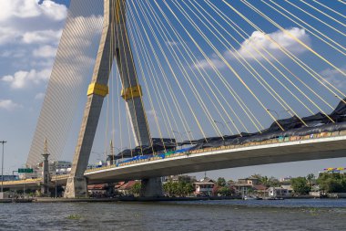 rama VIII Köprüsü ve chao phraya river, bangkok, Tayland
