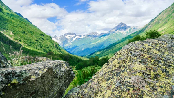 Beau Paysage Montagnes Étonnantes Voyage Nature Dans Les Montagnes Caucase — Photo