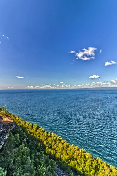 Uzak ufuktaki bulutlar - SG PP, Thunder Bay, Ontario, Kanada