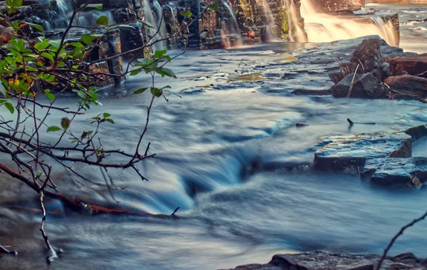 Wasser Fließt Wie Milch Über Die Felsen Trowbridge Falls Thunder — Stockfoto