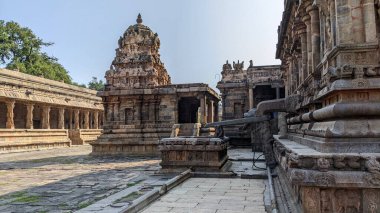 Hiçbir taşı yontulmamış bırakmadan, Dtacuram, Tamil Nadu, Hindistan