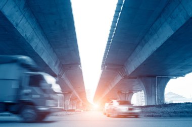 yüksek hızlı yolu