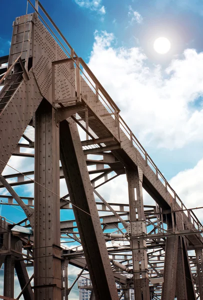 Support above the bridge — Stock Photo, Image