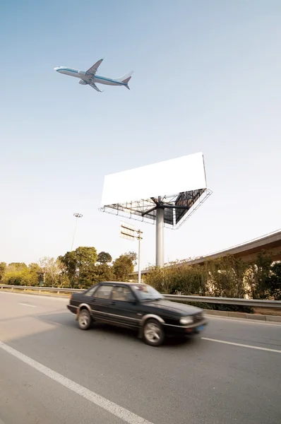 Autostrade e cartelloni pubblicitari — Foto Stock