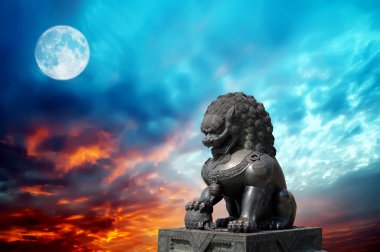 Çin İmparatorluk aslan heykeli