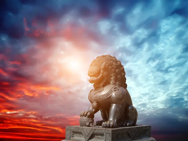 中国帝王狮子雕像 — 图库照片