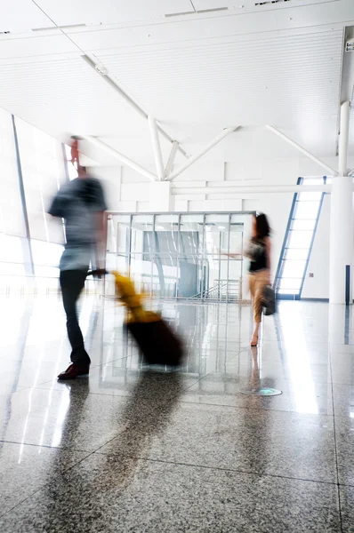 Passagerare på shanghai pudong flygplatsen — Stockfoto