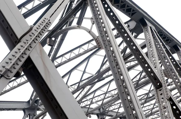 Ondersteuning voor boven de brug, stalen structuur close-up Rechtenvrije Stockafbeeldingen