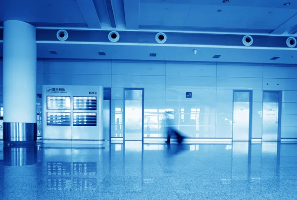 Passenger in the shanghai pudong airport — Stock Photo, Image