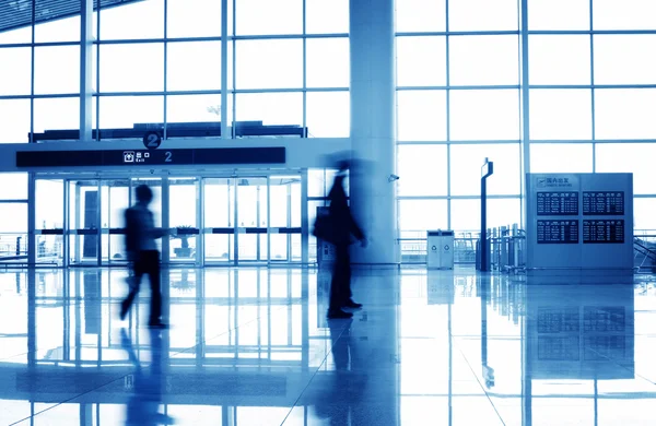 Passenger in the shanghai pudong airport — Stock Photo, Image