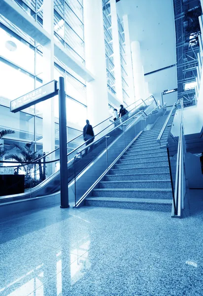 Passenger in the shanghai pudong airport — Stock Photo, Image