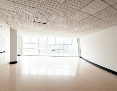 görüntü morden ofis binası içinde pencere eşiği