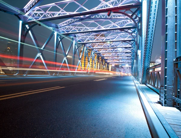 Nacht verkeerslichten — Stockfoto