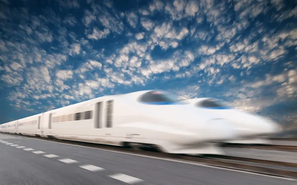 Hochgeschwindigkeitszug — Stockfoto