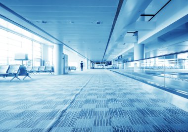 Havaalanının içi.