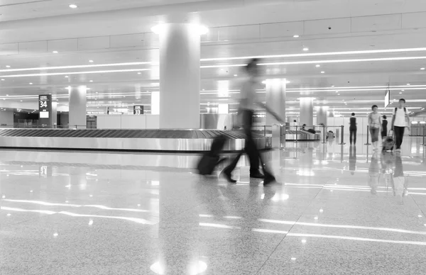 Passeggero nell'aeroporto di Shanghai Pudong — Foto Stock