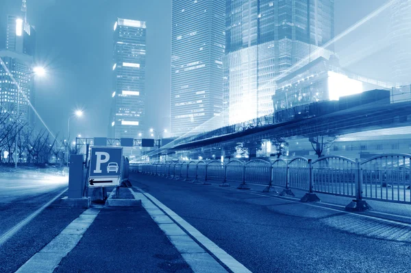 Shanghai lujiazui finance & trade zone moderne stadt nacht hintergrund — Stockfoto