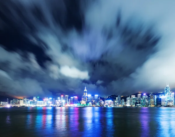 Hong Kong vista noturna de Victoria Harbor, Hong Kong Island busine — Fotografia de Stock