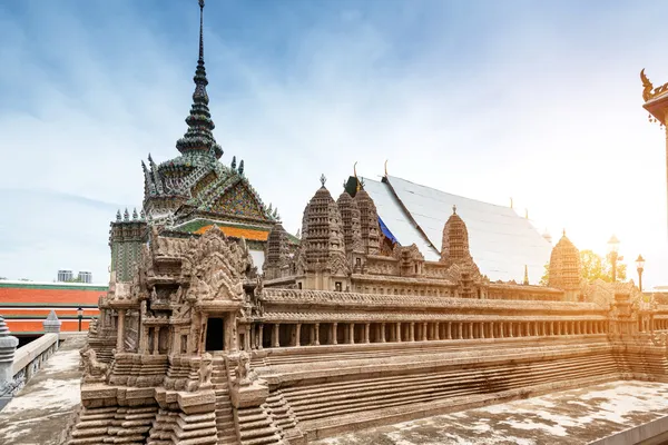 Golden pagoda, Grand Palace — Stock Photo, Image